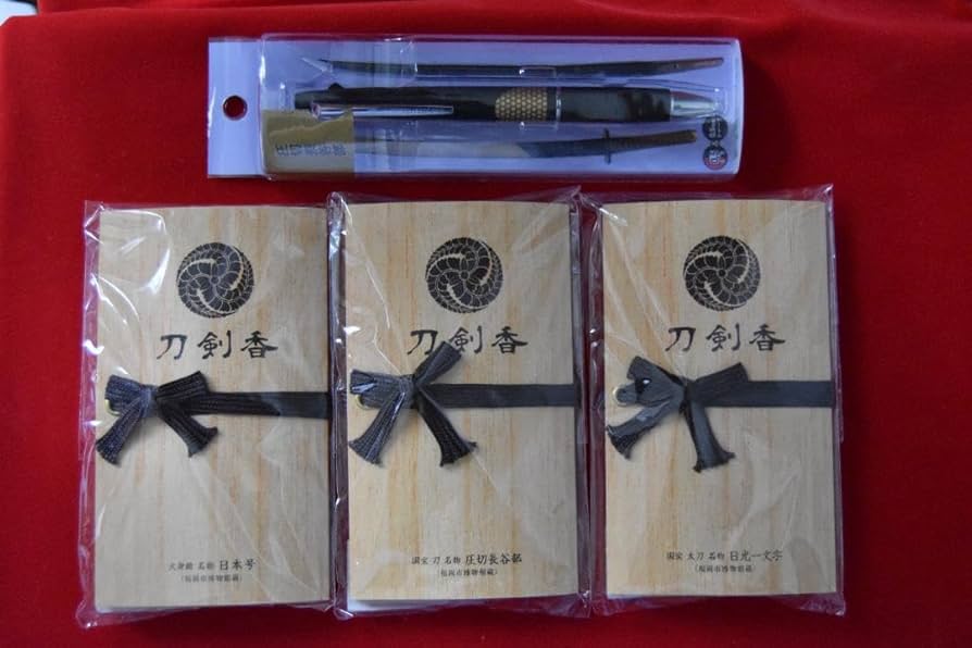 Amazon.co.jp: 刀剣香 福岡市博物館 香水 へし切長谷部 日本号 日光