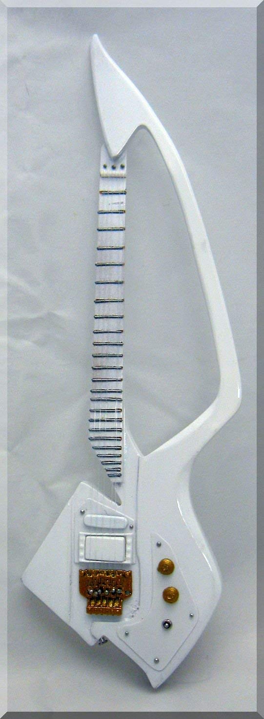 Amazon.co.jp: PRINCE プリンス ミニチュアギター モデル 