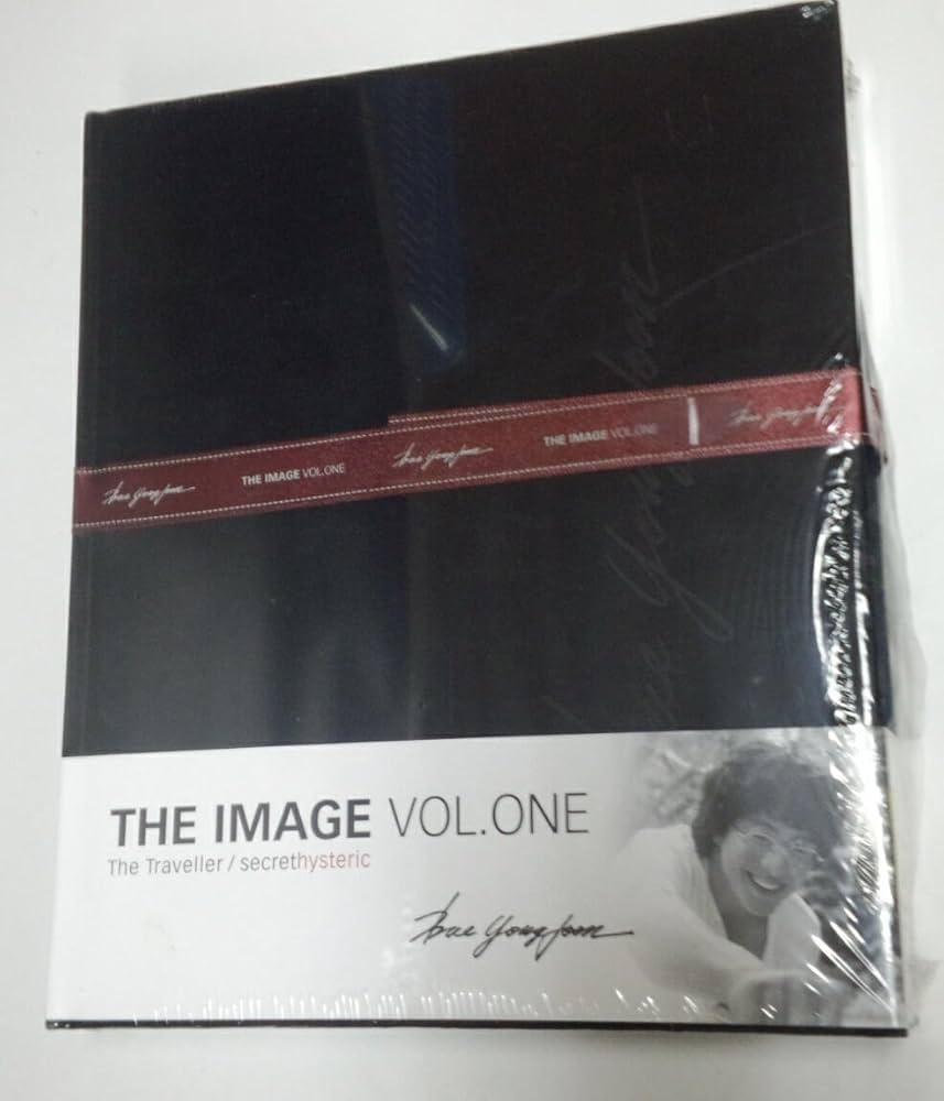 Amazon.co.jp: ペ・ヨンジュン写真集「像 THE IMAGE VOL. ONE」 A. The