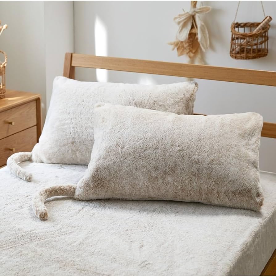 Amazon｜[ニッセン] まるで猫!のようなモフモフ枕カバー同色2枚組(猫