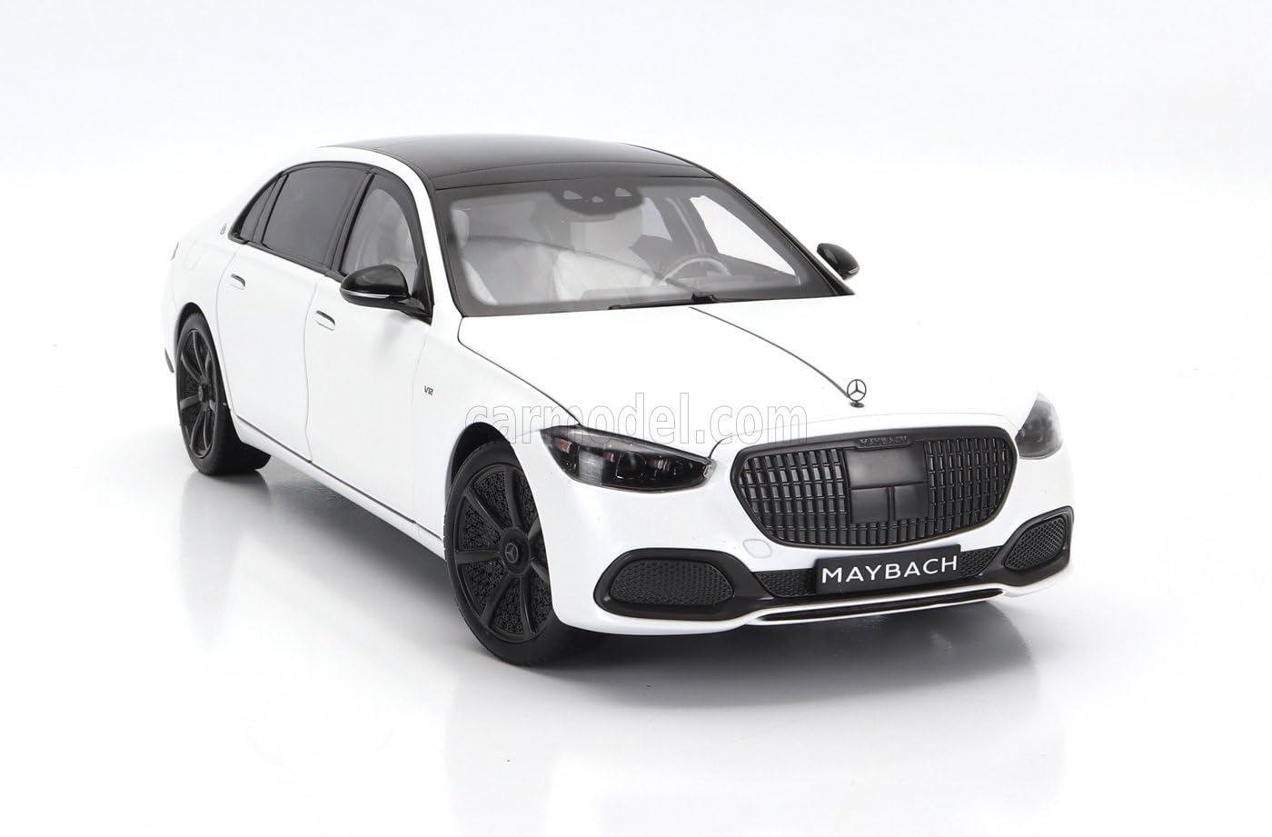 Amazon.co.jp: ミニカー 1/18 メルセデス ベンツ Sクラス マイバッハ
