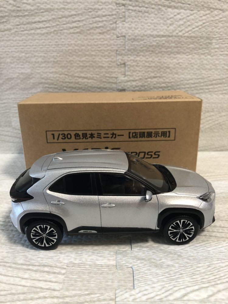 Amazon | 1/30 トヨタ 新型ヤリスクロス YARIS CROSS ハイブリッド