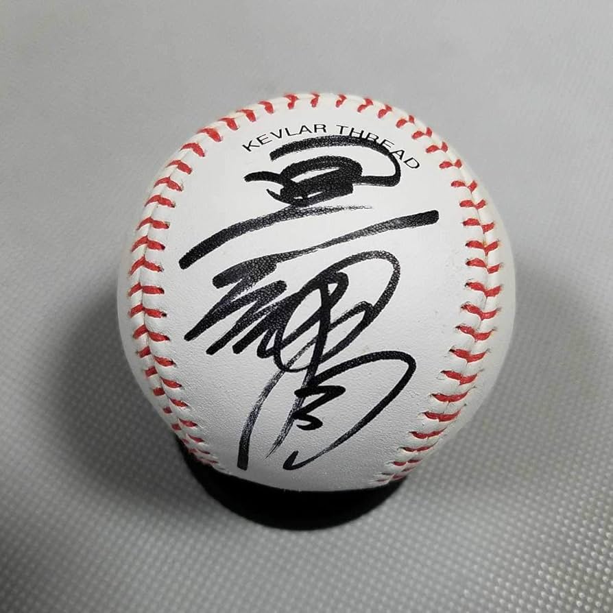 Amazon.co.jp: 背番号3 直筆サインボール 選手不明 プロ野球選手