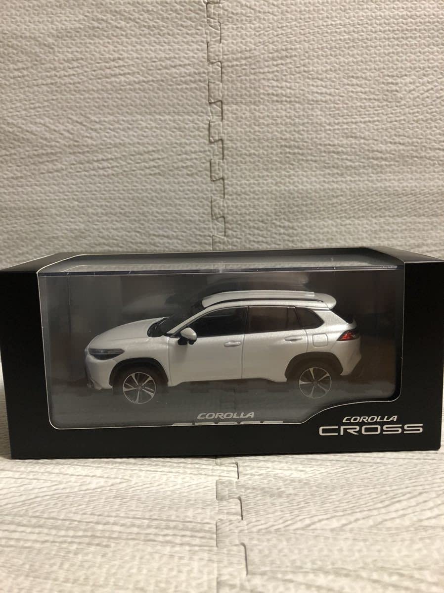 Amazon | 1/30 トヨタ 新型カローラクロス COROLLA CROSS カラー