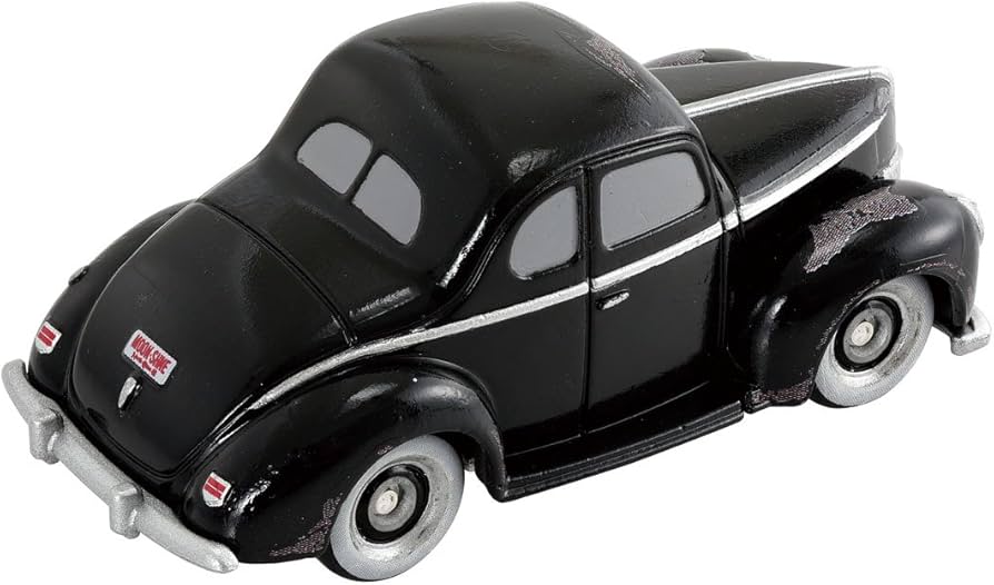 Amazon.co.jp: ディズニー カーズ トミカ C-37 ジュニア・ムーン