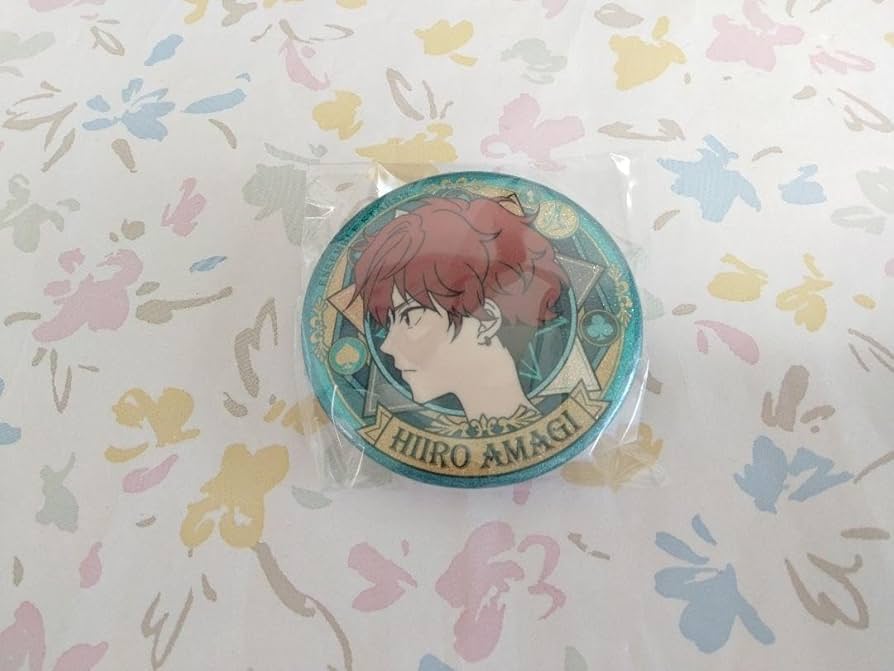 Amazon.co.jp: 天城一彩 横顔缶バッジ 中国限定 : おもちゃ