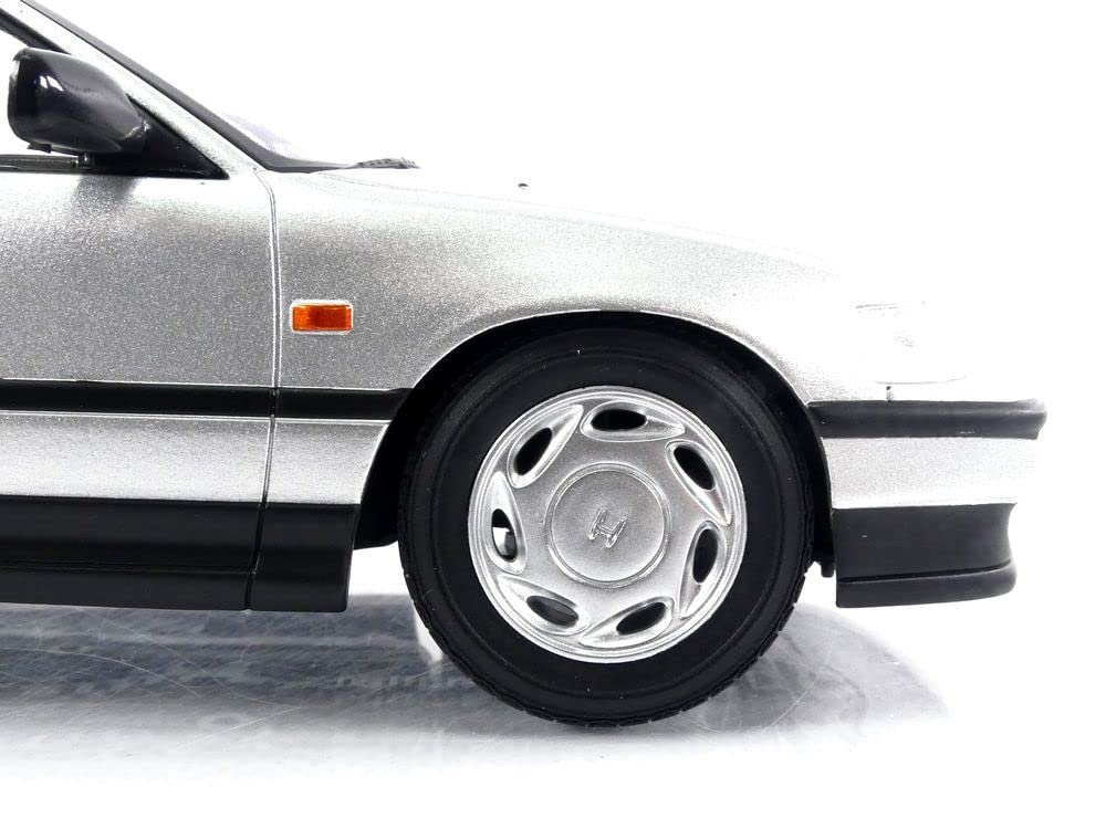 Amazon.co.jp: NOREV ホンダ CRX 90 シルバー 1/18 188011 : 車＆バイク