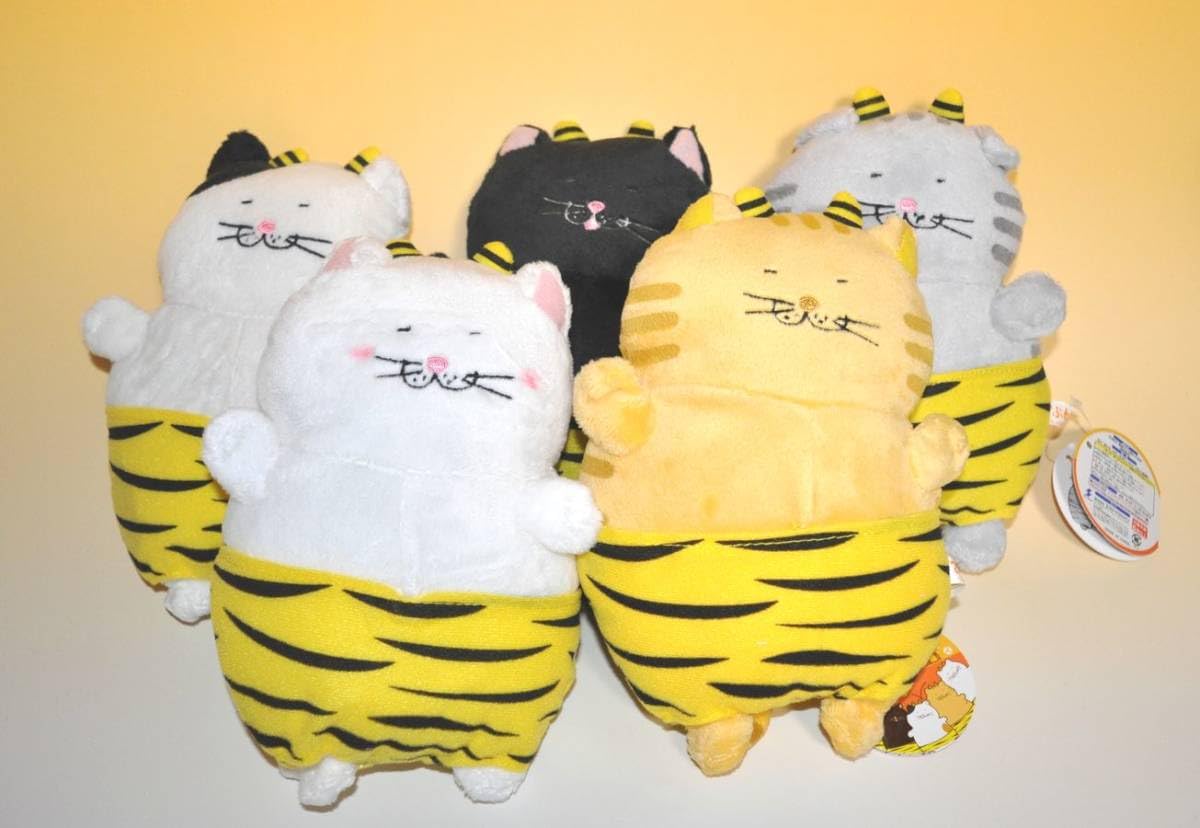 Amazon.co.jp: でぶねこ 鬼のパンツぬいぐるみ 大きさ約20cm 全5種 茶