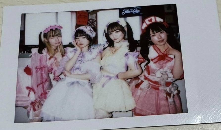 Amazon.co.jp: きゅるりんってしてみて チェキ 島村嬉唄 環やね 逃げ水