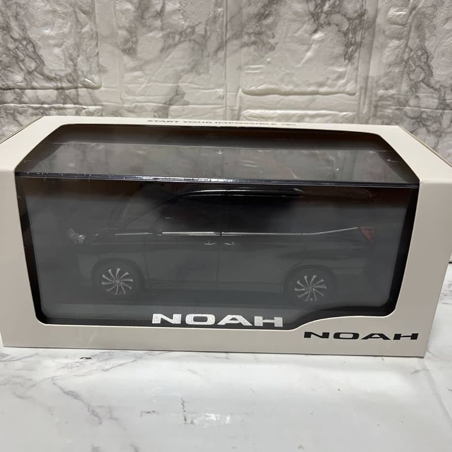 Amazon | 1/30 トヨタ 新型 90 ノア NOAH カラーサンプル ミニカー
