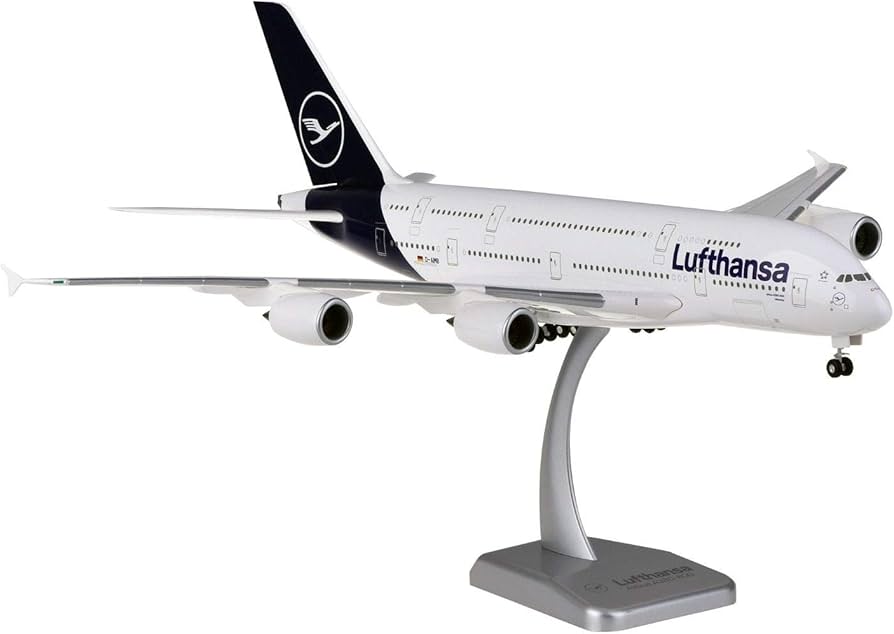 Limox Wings Lufthansa Airbus A380-800 Scale 1:200 : Amazon.co.uk