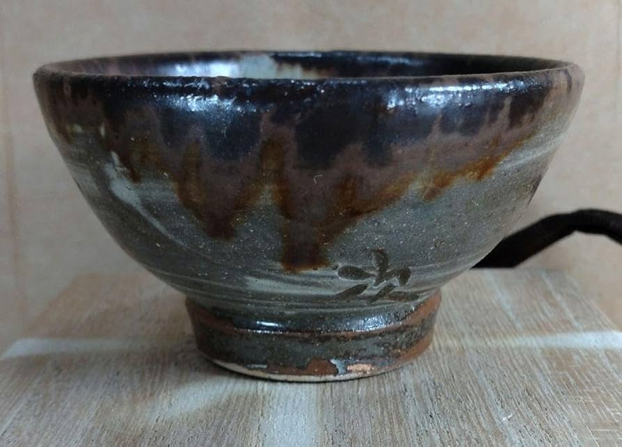 Amazon.co.jp: 本物保証金城次郎 壷屋焼 ぐい呑 共箱 栞 人間国宝 壺屋