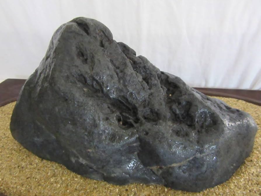 Amazon.co.jp: 宝7 チャリティー 八海山石 山形 水石飾り石 水盤飾りに