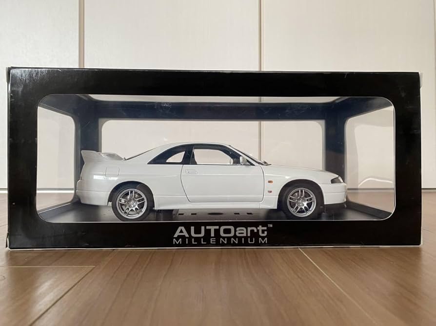 Amazon.co.jp: オートアート 1/18 スカイラインGT-R BCNR33 R33 VSPEC