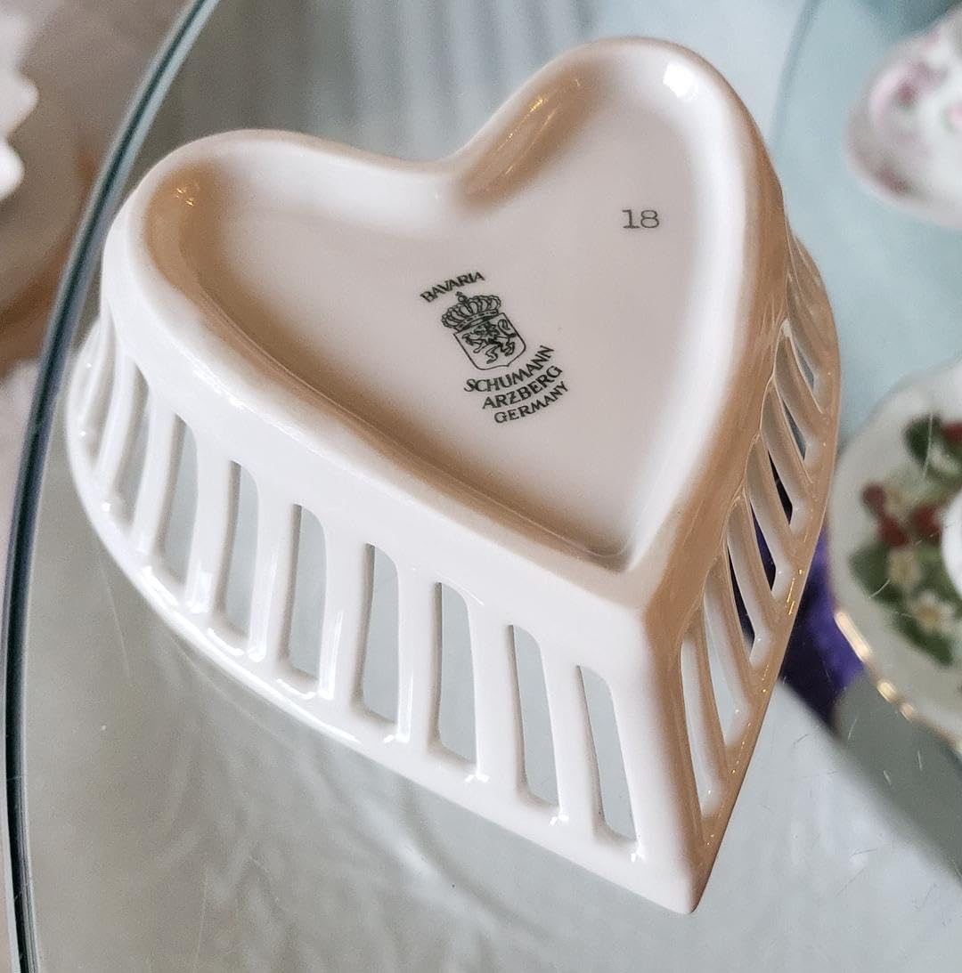 Amazon.co.jp: シューマン ババリア すずらん ピアス ハートディッシュ