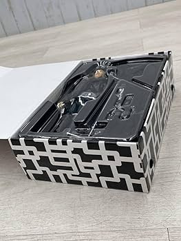 Amazon.co.jp: ライブ会場限定 布袋寅泰 リアルアクションフィギュア 1