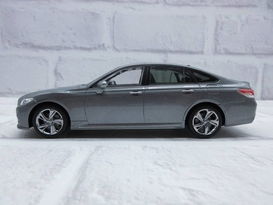 Amazon | ミニカー 1/30 ミニカー クラウン RSアドバンス 後期 220系