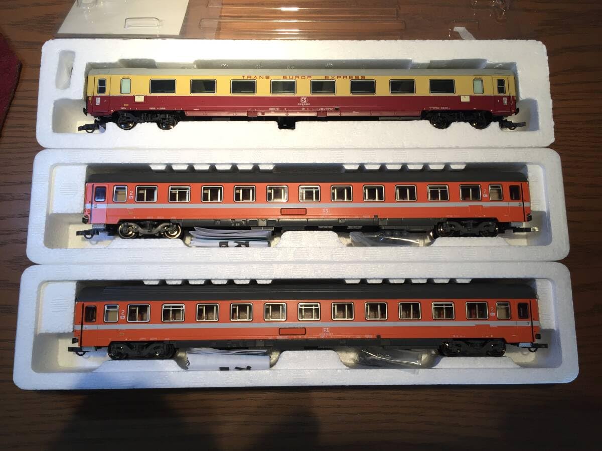 Amazon | 超極上 ROCO 64073 FS 3x TEE Lemano HOゲージ 3輌セット