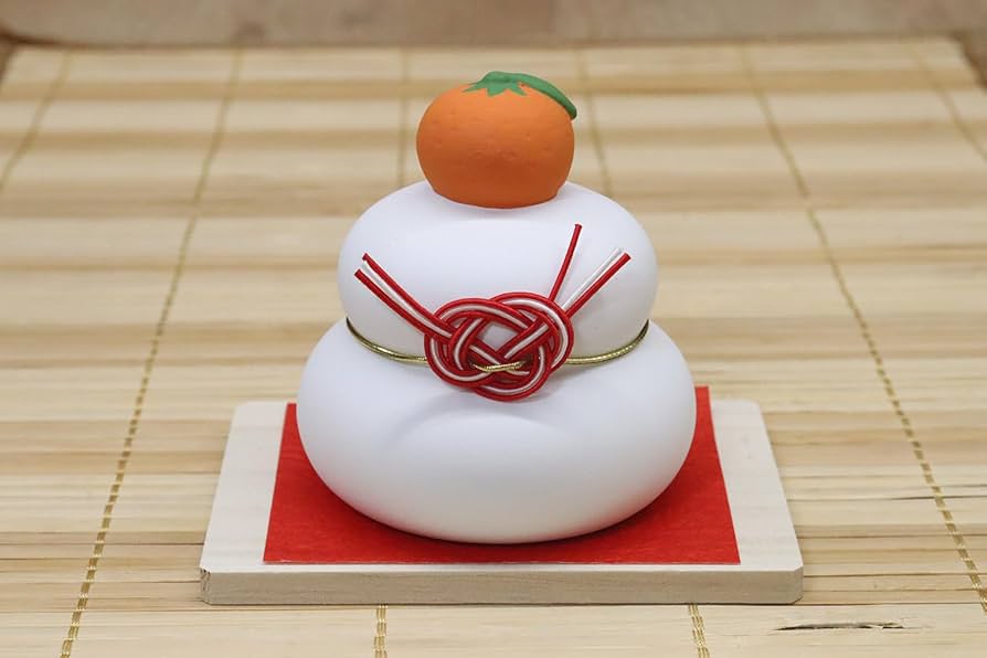 Amazon.co.jp: 薬師窯(yakushigama) 鏡餅飾り（小） : おもちゃ