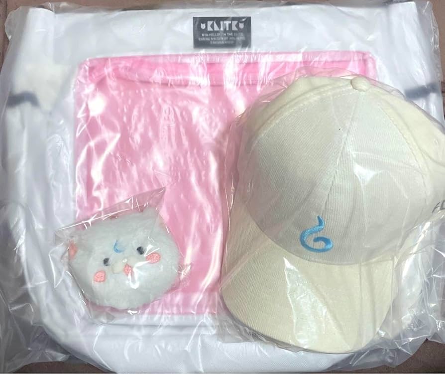 Amazon.co.jp: さくらみこ みこち バースデーグッズ 2024 痛バ 35P