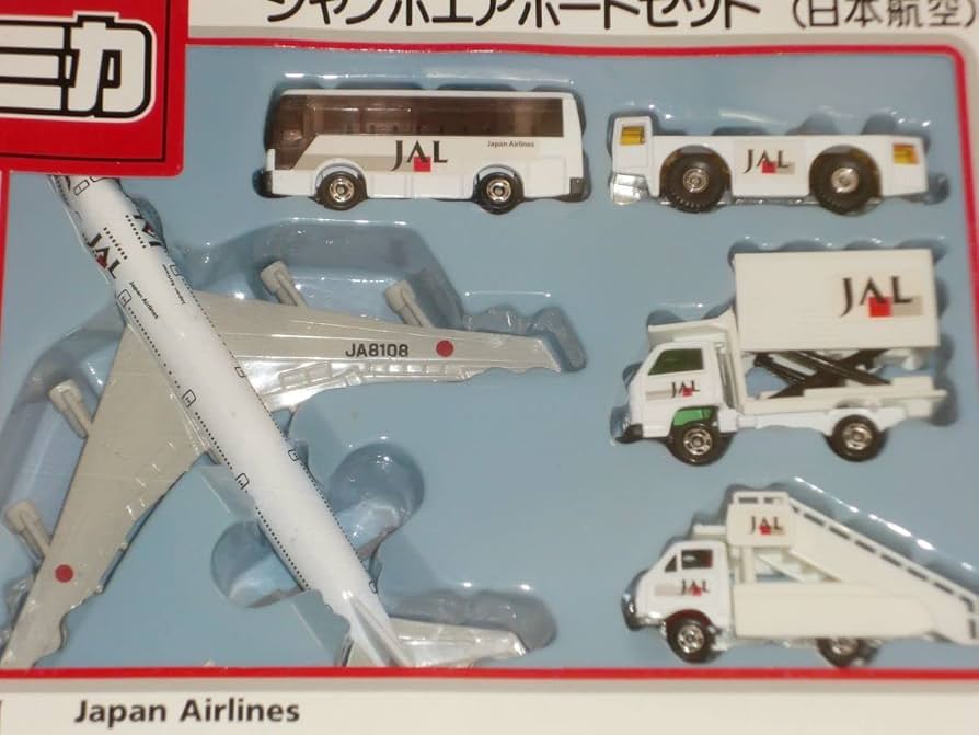 Amazon.co.jp: ○トミカ ジャンボエアポートセット JAL(日本航空