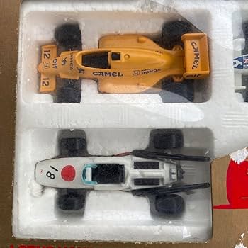 Amazon.co.jp: TOMICA トミカ F1 グランプリセット (バッジ無) TOMY
