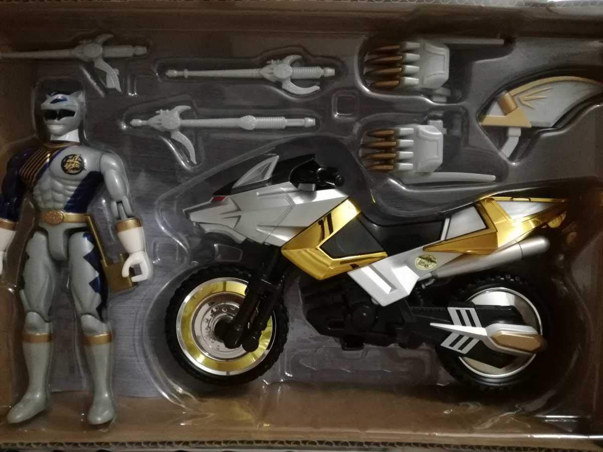 Amazon | 当時モノ ガオシルバー&ウルフローダーセット ミサイル未