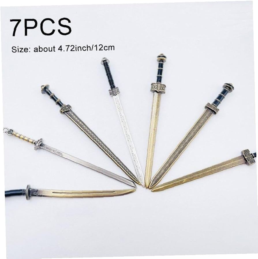 Amazon.co.jp: キーホルダー ミニ剣 鞘の装飾パターンを備えた 古代の