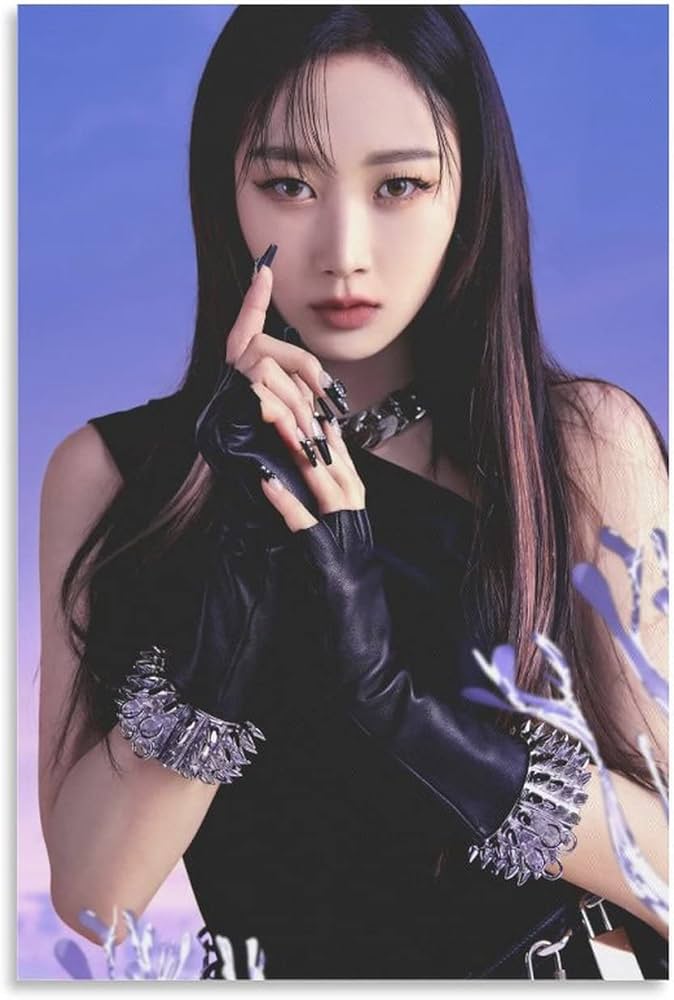 Amazon.co.jp: GISELLE ジゼル Aespa エスパ Savage アルバム