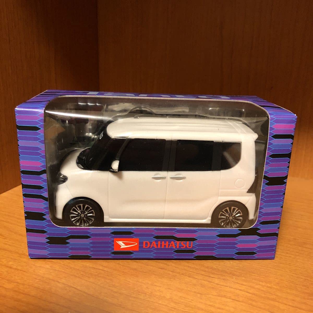 Amazon | ダイハツ 新型 タントカスタム プルバックカー ホワイト