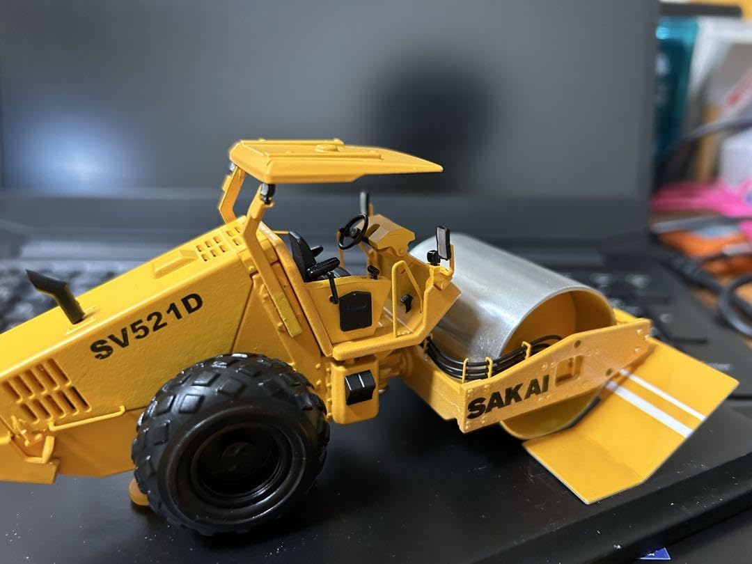 Amazon.co.jp: 酒井重工業 ロードローラー SV521D 1 43 ミニチュア