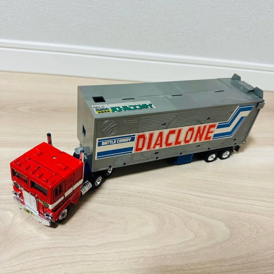 Amazon.co.jp: 超希少 ダイアクロン カーロボット 移動基地 バトル