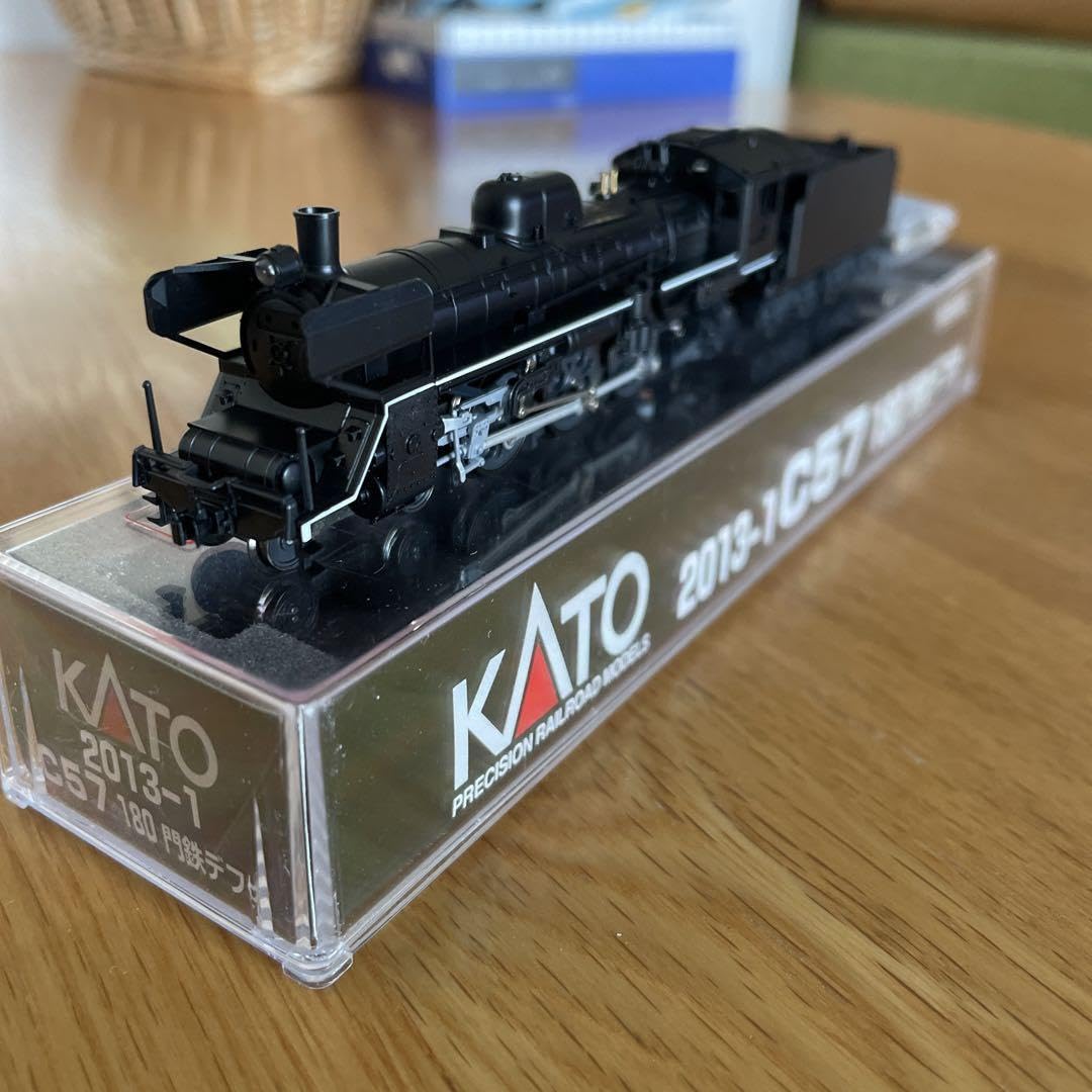 Amazon.co.jp: KATO 2013-1 C57蒸気機関車180門鉄デフ付②付属 : おもちゃ