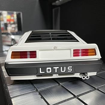 Amazon | 絶版未展示品 オートアート 1/18 ロータス エスプリ ターボ
