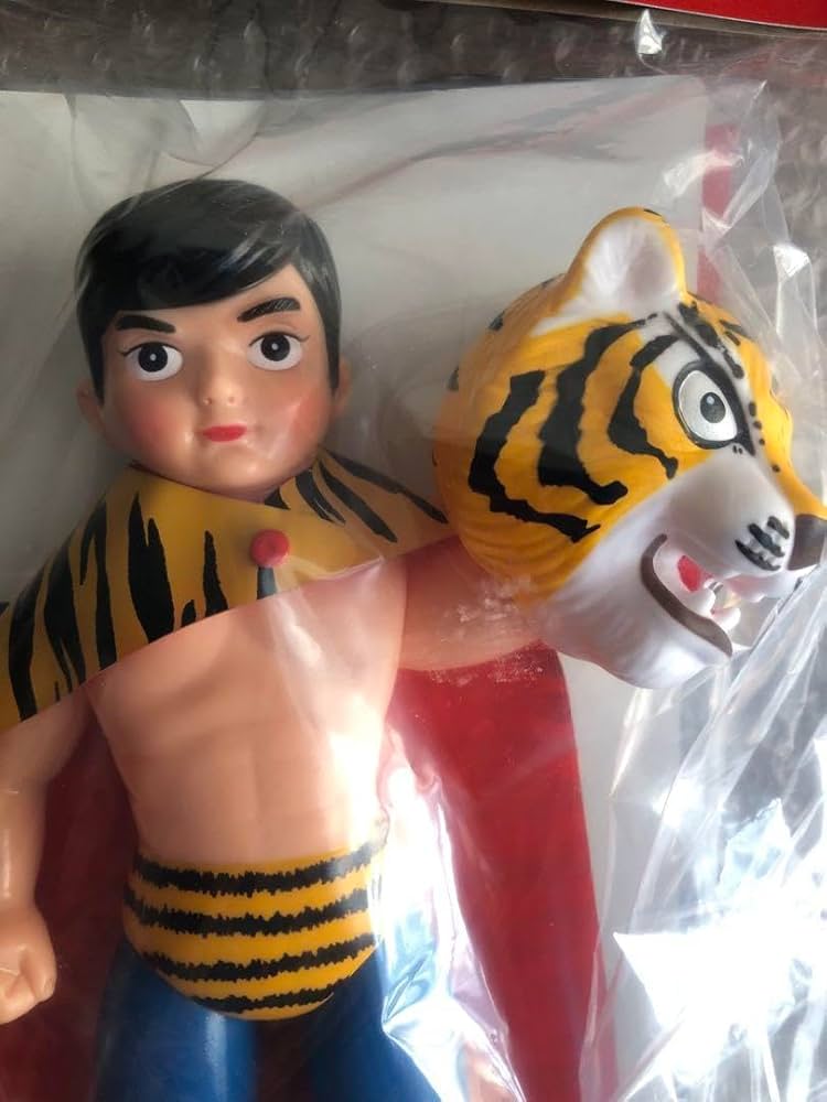 Amazon.co.jp: メディコムトイ タイガーマスク ソフビ 初期型きいろ1