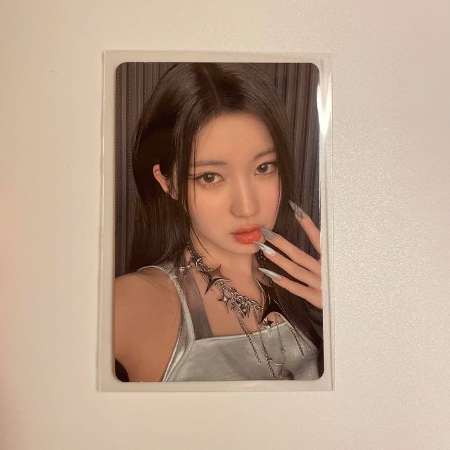 Amazon.co.jp: babymonster ベビモン アサ トレカ : ファッション