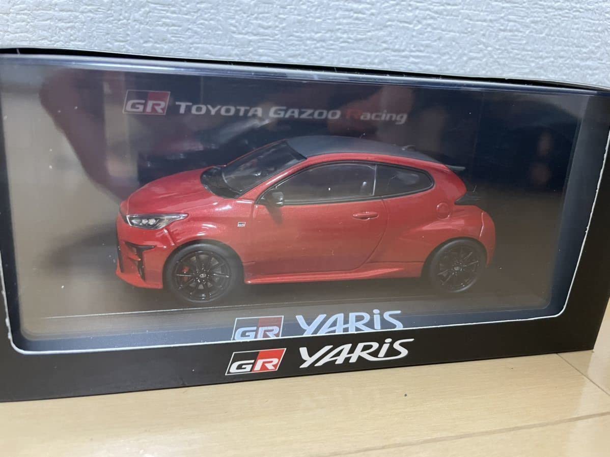 Amazon | トヨタ GRヤリスGRYARIS 1/30 ダイキャストモデルミニカー