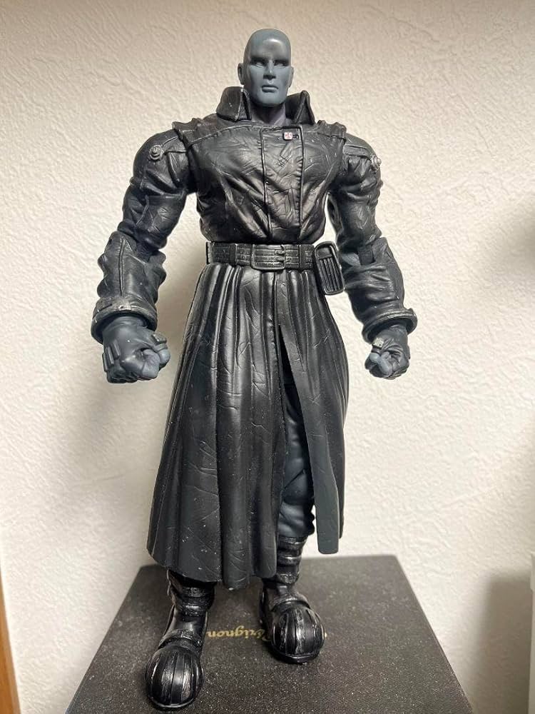 Amazon | パリセイズ バイオハザード タイラント フィギュア