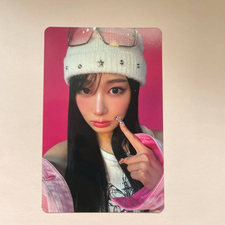 Amazon.co.jp: aespa ジゼルトレカ ◎公式品 交渉◎ : おもちゃ