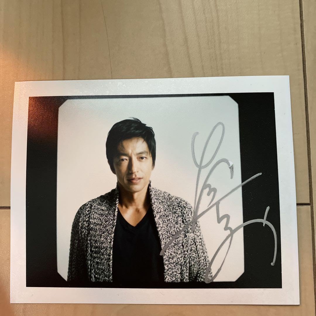 Amazon.co.jp: 大沢たかお ポラロイド写真 直筆サイン : おもちゃ