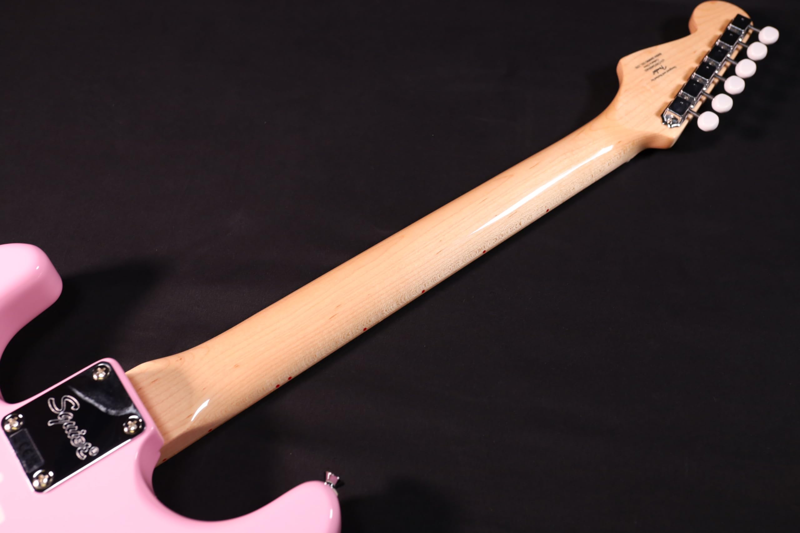 Amazon | Squier by Fender Hello Kitty Pink Stratocaster エレキ