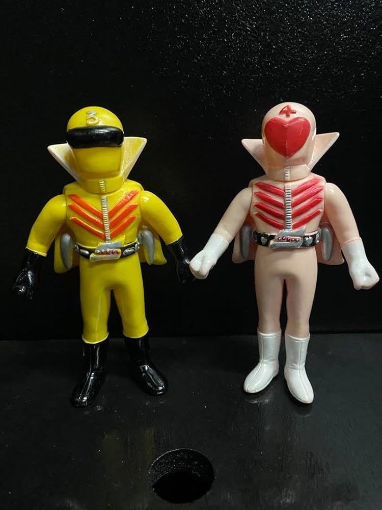 Amazon.co.jp: 秘密戦隊ゴレンジャー キレンジャーモモレンジャー