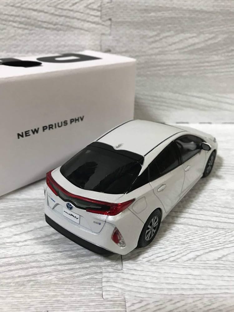 Amazon | 1/30 トヨタ 新型プリウスPHV カラーサンプル 非売品