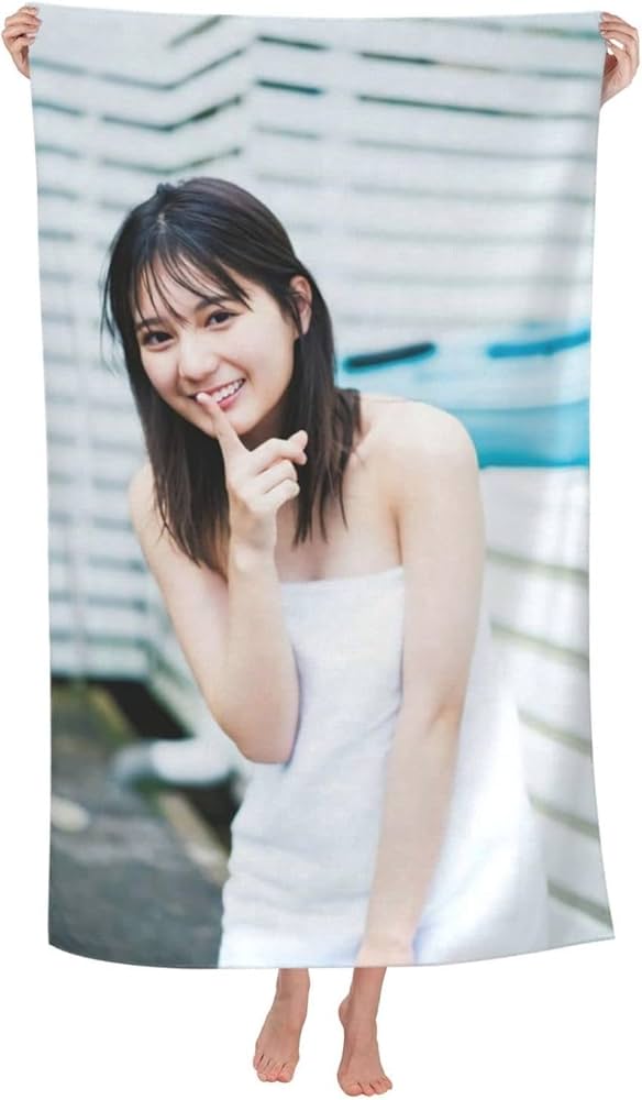 Amazon｜小坂菜緒4 ビーチタオル バスタオルマイクロファイバー