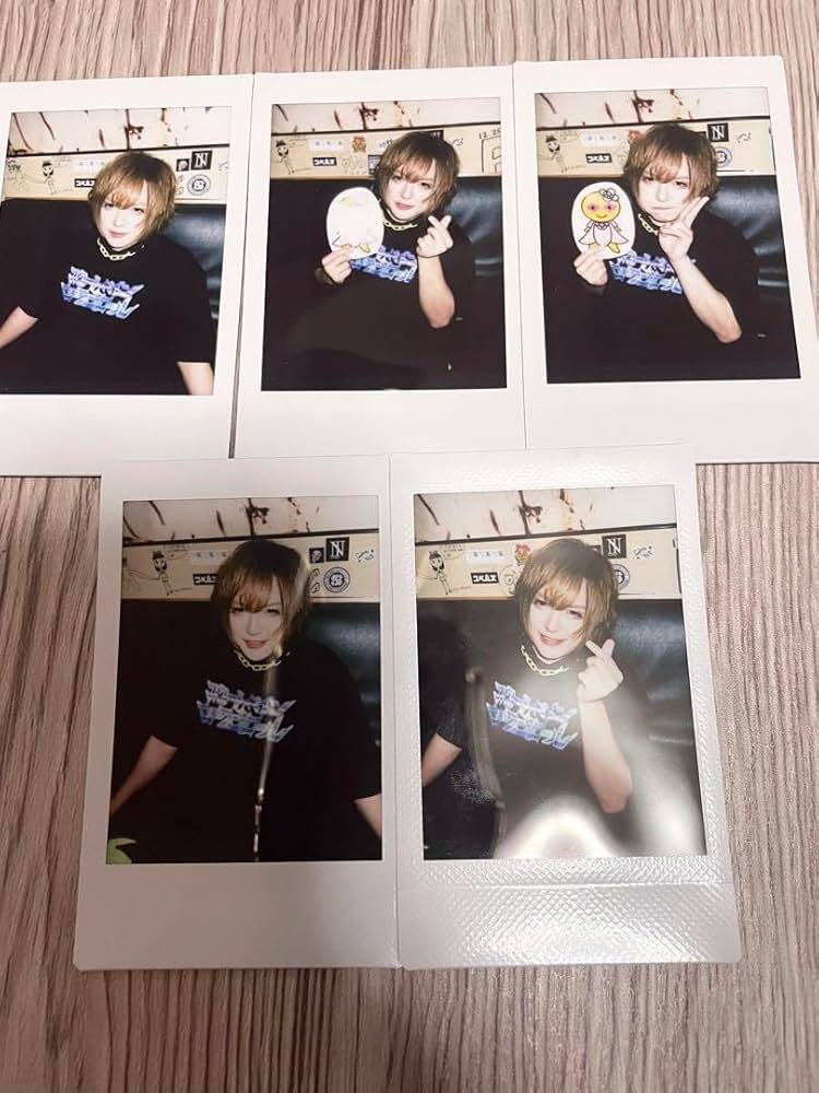 Amazon.co.jp: 甘い暴力 文 チェキ : おもちゃ