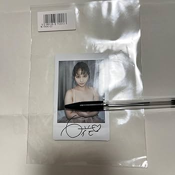 Amazon.co.jp: 小野六花 直筆サイン入りチェキ : おもちゃ