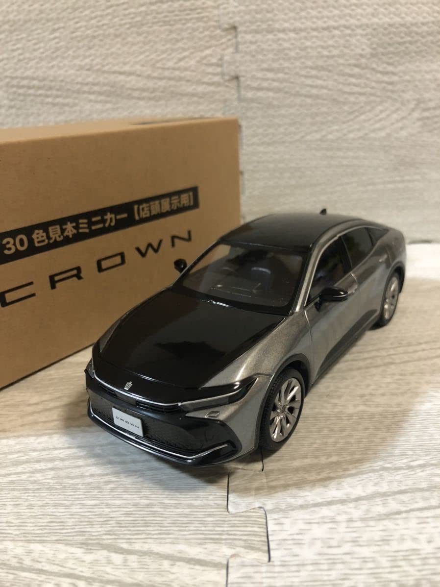 Amazon | 1/30 トヨタ 新型クラウン CROWN クラウンクロスオーバー