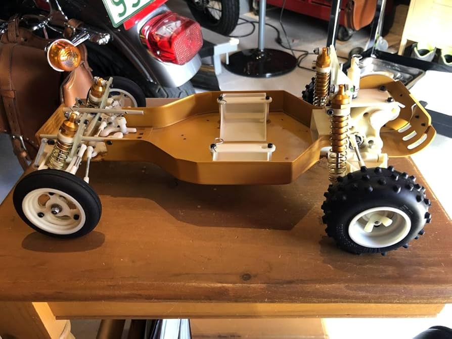 Amazon.co.jp: アソシエイテッド 初代RC10 : おもちゃ