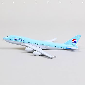 Amazon | QIYUMOKE 1/400 大韓航空 ボーイング747 飛行機モデル 15.5cm