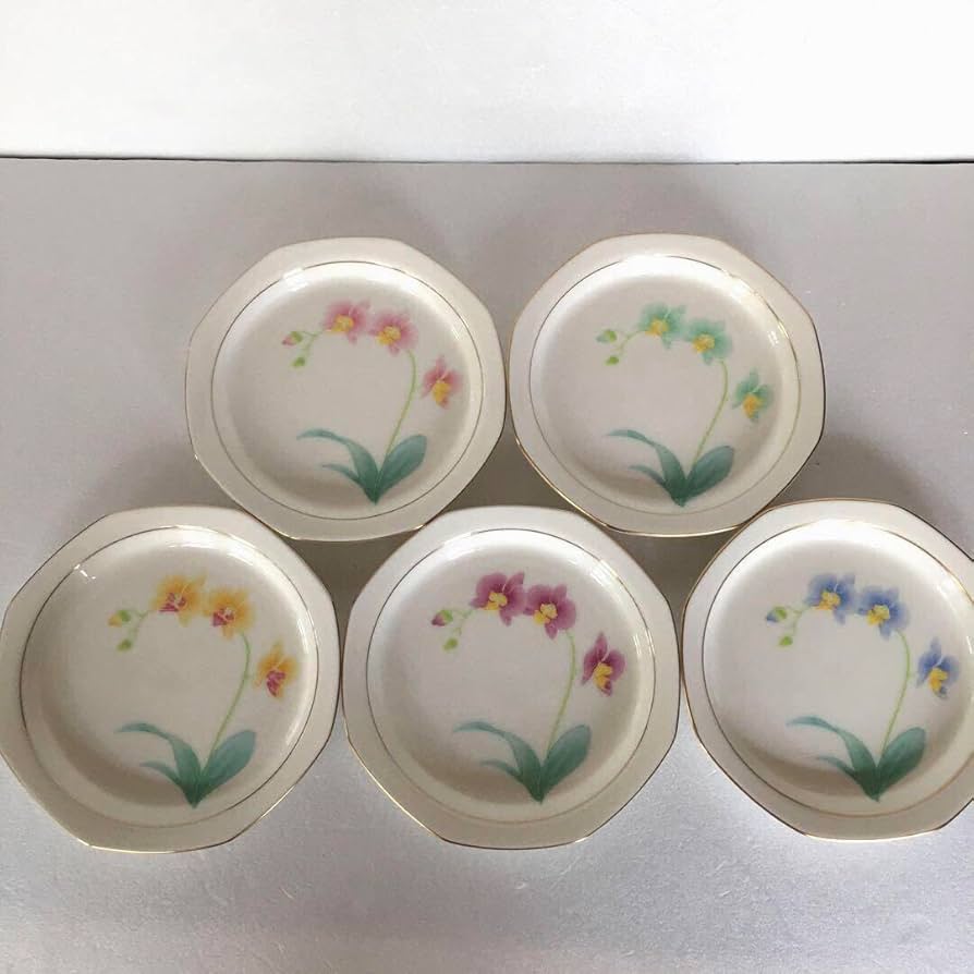 Amazon.co.jp: 香蘭社 八角形胡蝶蘭花柄 色違い スクエアプレート 中皿